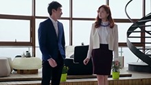 懂小姐踩恨天高摔花脸