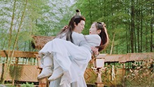 子潇心疼晗浠脚受伤