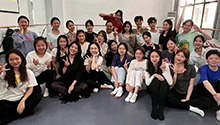 吴倩空降武汉大学表演课堂