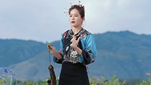 湘西女孩用肩膀扛起全村
